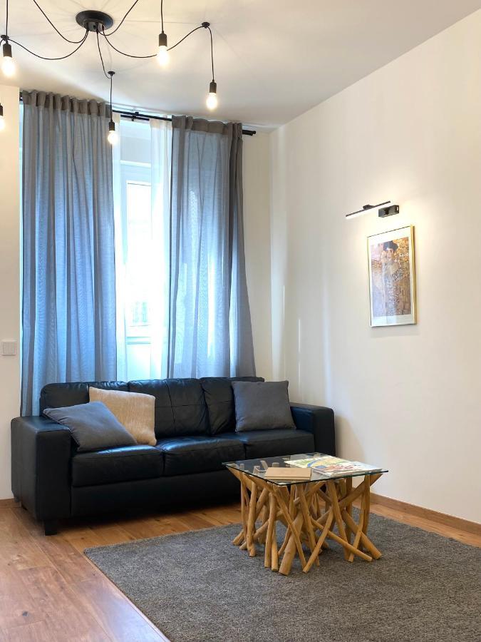 Lahn Kuesst Rhein - Ferienwohnung ลาห์นชไตน์ ภายนอก รูปภาพ
